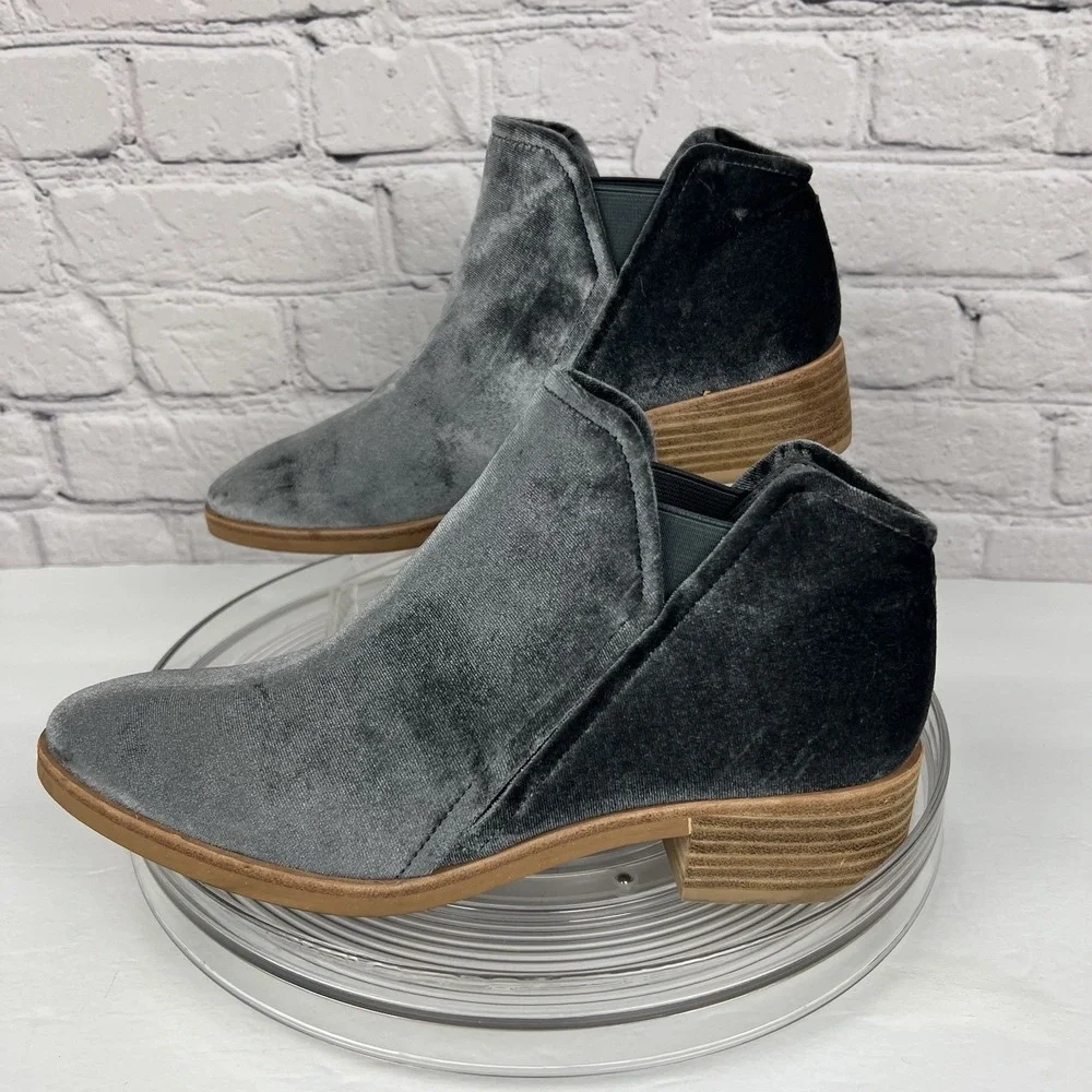 Dolce Vita Velveteen Ankle Booties Sz 8.5 Gray Almond Toe  Boho Block Heel Party